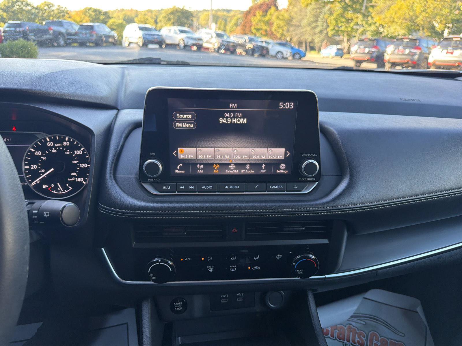 Used 2024 Nissan Rogue S AWD/4WD image 16