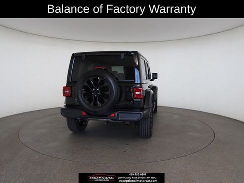 Used 2025 Jeep Wrangler Unlimited Sahara image 16