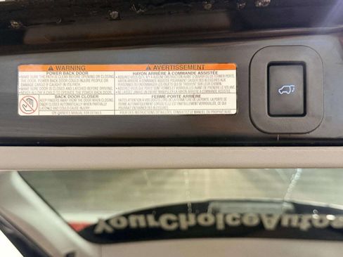 Used 2019 Toyota Sienna XLE w/ XLE Navigation Package image 13