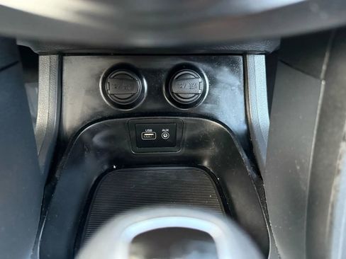 Used 2017 Hyundai Santa Fe Sport image 24