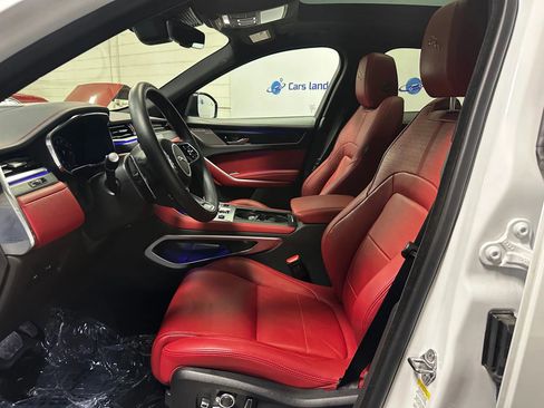 Used 2026 Jaguar F-PACE R-Dynamic S image 10