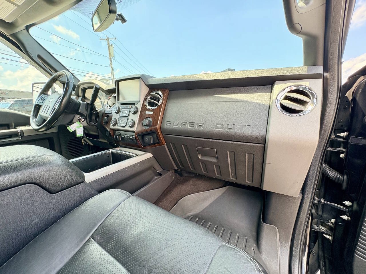 Used 2016 Ford F350 Lariat AWD/4WD image 24