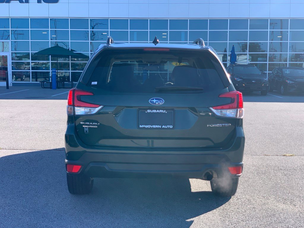 Used 2024 Subaru Forester Premium AWD/4WD image 7