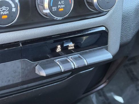 Used 2021 RAM 1500 Big Horn image 15