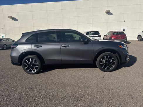 Used 2026 Honda HR-V EX-L image 2