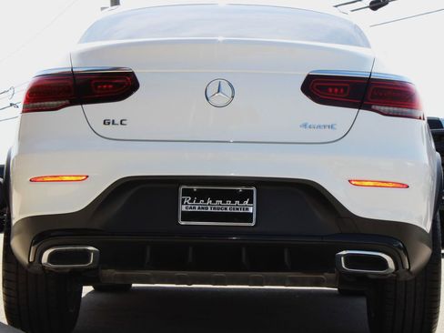 Used 2020 Mercedes-Benz GLC 300 4MATIC Coupe image 19
