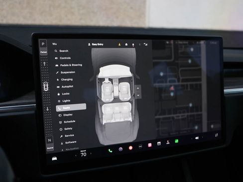 Used 2021 Tesla Model S Plaid image 34