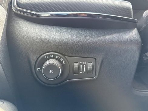 New 2025 Jeep Compass Latitude w/ Altitude Special Edition image 12