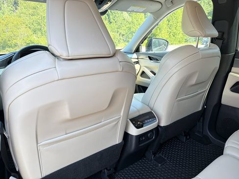 Used 2023 INFINITI QX60 Luxe w/ Cargo Package FWD image 19