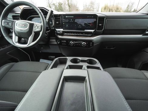 Used 2025 GMC Sierra 1500 Elevation image 39