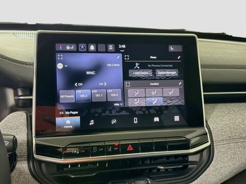 Used 2023 Jeep Compass Latitude AWD/4WD image 8