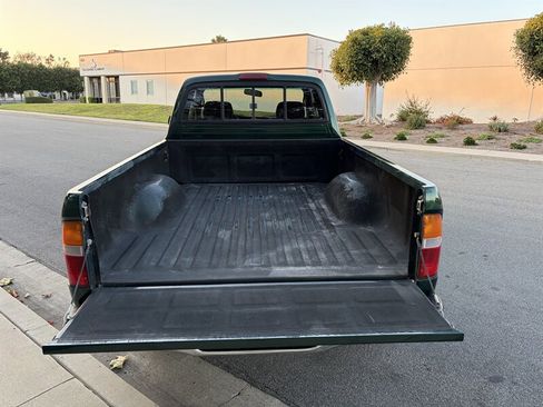 Used 1999 Toyota Tacoma 4x4 Xtracab V6 image 6