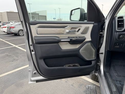 Used 2022 RAM 1500 Limited image 12
