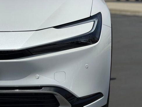 New 2026 Toyota Prius Plug-In Hybrid FWD image 13