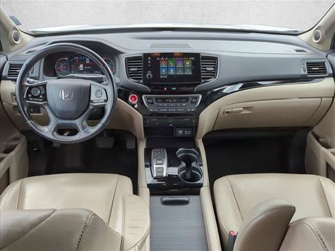 Used 2020 Honda Pilot Touring image 19