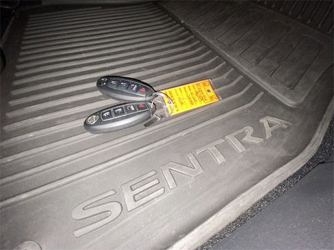 Used 2023 Nissan Sentra SV image 28