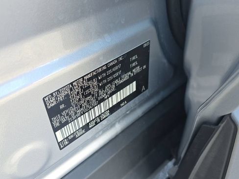 Used 2025 Toyota RAV4 LE FWD image 27