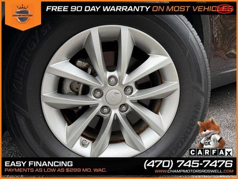 Used 2016 Kia Sorento LX image 3