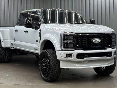 Used 2026 Ford F450 Platinum w/ Platinum Plus Package AWD/4WD image 7