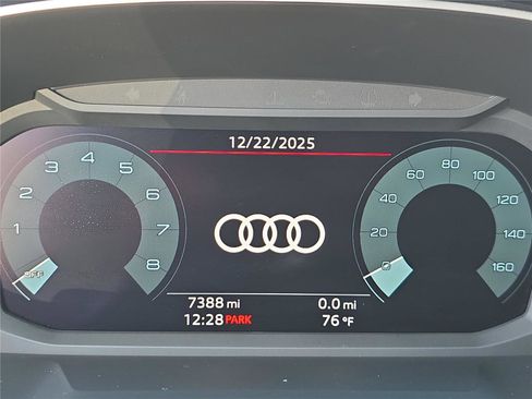 Used 2024 Audi Q3 2.0T Premium Plus image 26