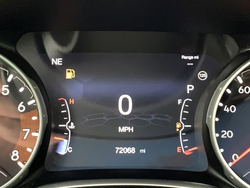 Used 2021 Jeep Compass Latitude AWD/4WD image 27