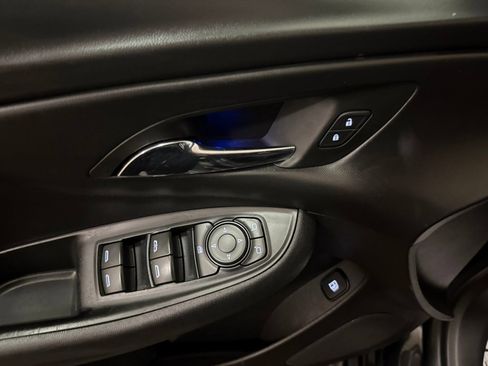 Used 2017 Chevrolet Volt LT image 22