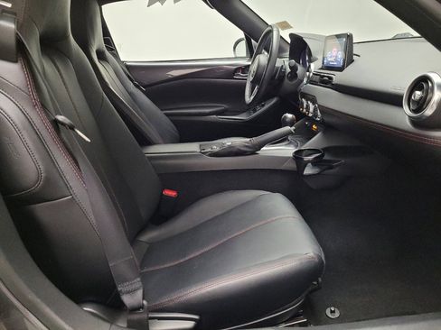 Used 2019 MAZDA MX-5 Miata RF Grand Touring image 21