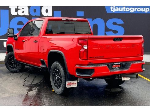 Used 2024 Chevrolet Silverado 3500 LTZ w/ LTZ Plus Package AWD/4WD image 13