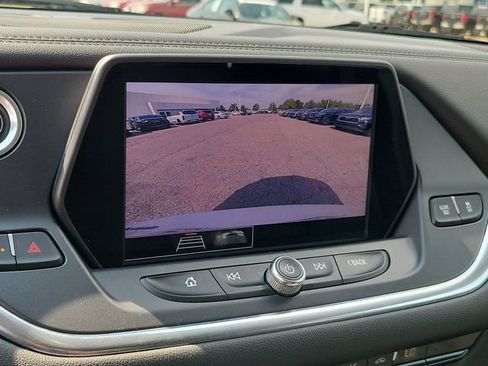 Used 2021 Chevrolet Blazer LT FWD image 16