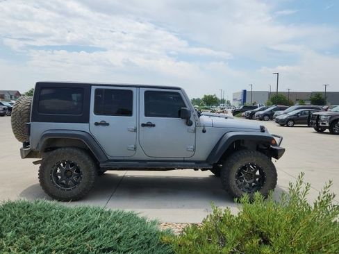 Used 2013 Jeep Wrangler Unlimited Sport AWD/4WD image 3