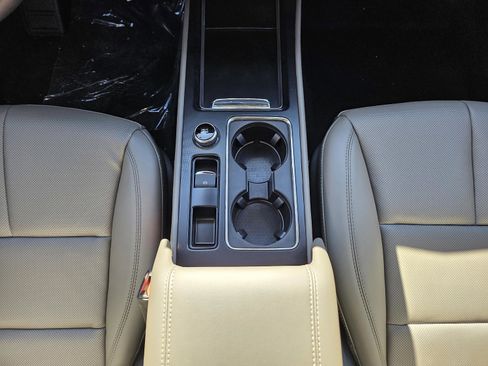 New 2026 Lincoln Corsair Premiere image 19