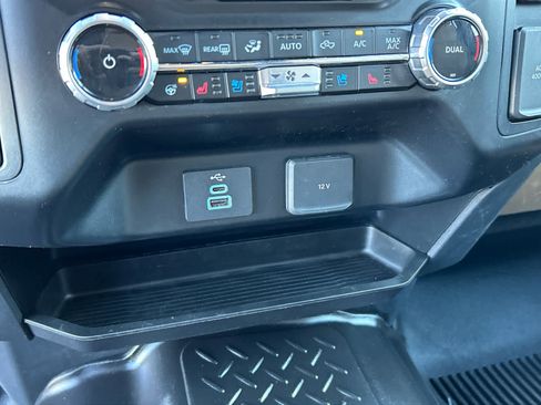 Certified 2023 Ford F350 Lariat w/ Chrome Package image 38