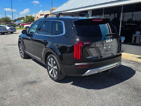 Used 2022 Kia Telluride EX w/ EX Premium Package FWD image 5