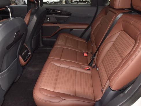 New 2026 Lincoln Nautilus Reserve w/ Jet Appearance Package image 14