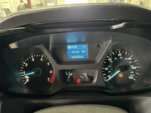 Used 2016 Ford Transit 350 XLT RWD image 8
