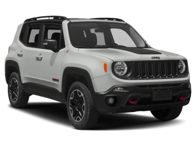Used 2018 Jeep Renegade Trailhawk w/ UConnect 8.4 Nav Group AWD/4WD image 9
