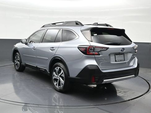 Used 2021 Subaru Outback Limited AWD/4WD image 3