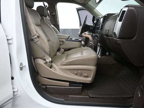 Used 2015 Chevrolet Silverado 1500 LTZ image 18