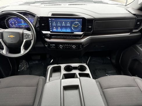 Used 2024 Chevrolet Silverado 3500 LT w/ Convenience Package image 9