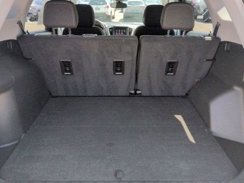 Used 2023 GMC Terrain SLE w/ Driver Convenience Package FWD image 27