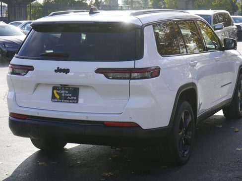 Used 2023 Jeep Grand Cherokee L Limited w/ Luxury Tech Group II image 8