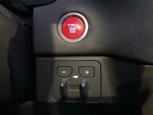 Used 2023 Toyota Tundra Limited image 20