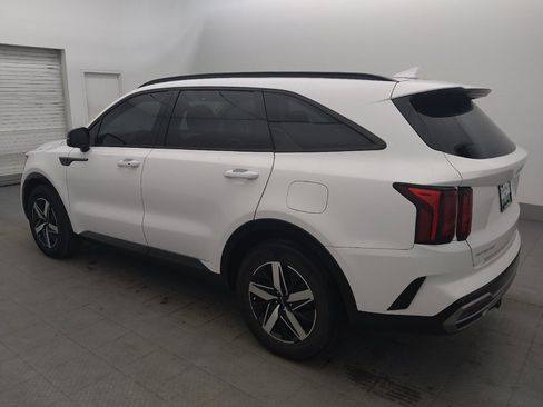 Used 2023 Kia Sorento S w/ Panoramic Sunroof Package FWD image 3