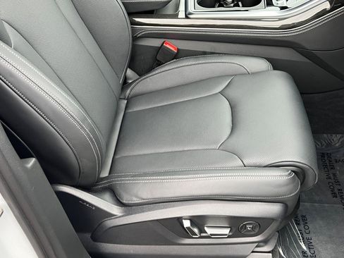 Certified 2025 Audi Q7 3.0T Prestige w/ Prestige Package image 12