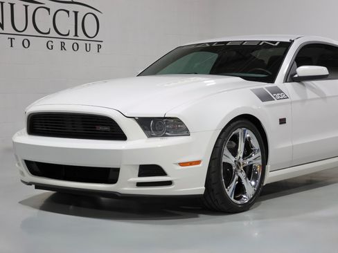Used 2013 Ford Mustang GT RWD image 31