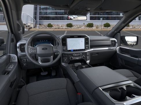 Used 2025 Ford F150 XLT w/ Equipment Group 302A MID image 9