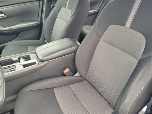 Used 2023 Nissan Sentra SV image 13