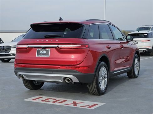 New 2026 Lincoln Corsair Premiere image 7