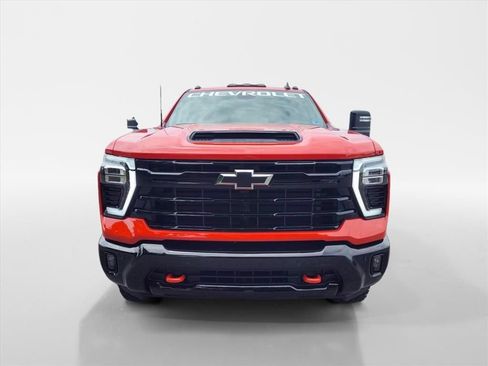 Used 2026 Chevrolet Silverado 2500 LT w/ Trail Boss Package AWD/4WD image 8