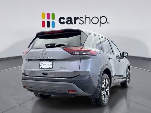 Used 2023 Nissan Rogue SV image 5